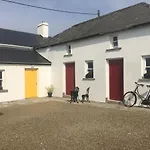 Armada House 4*
