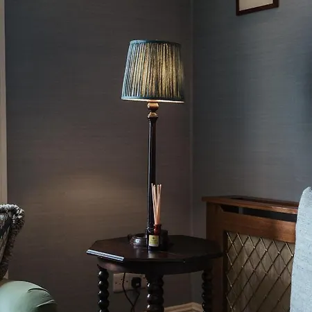 Armada House 4*