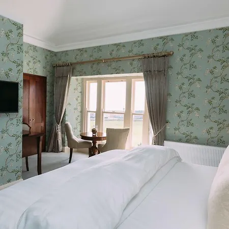 Armada House 4* Spanish Point