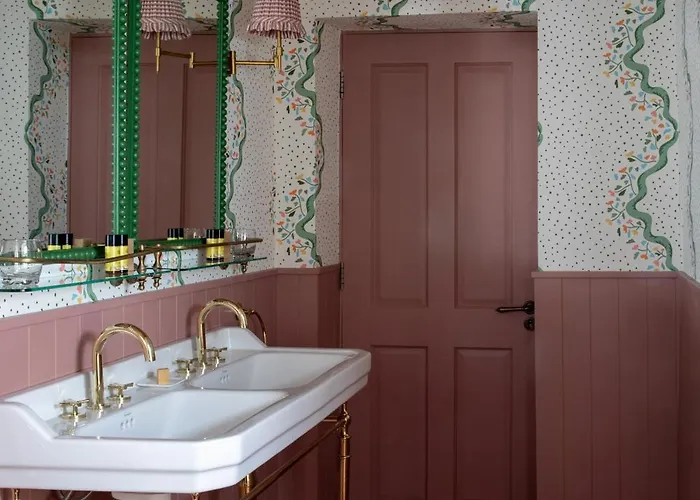 Armada House 招待所 4*